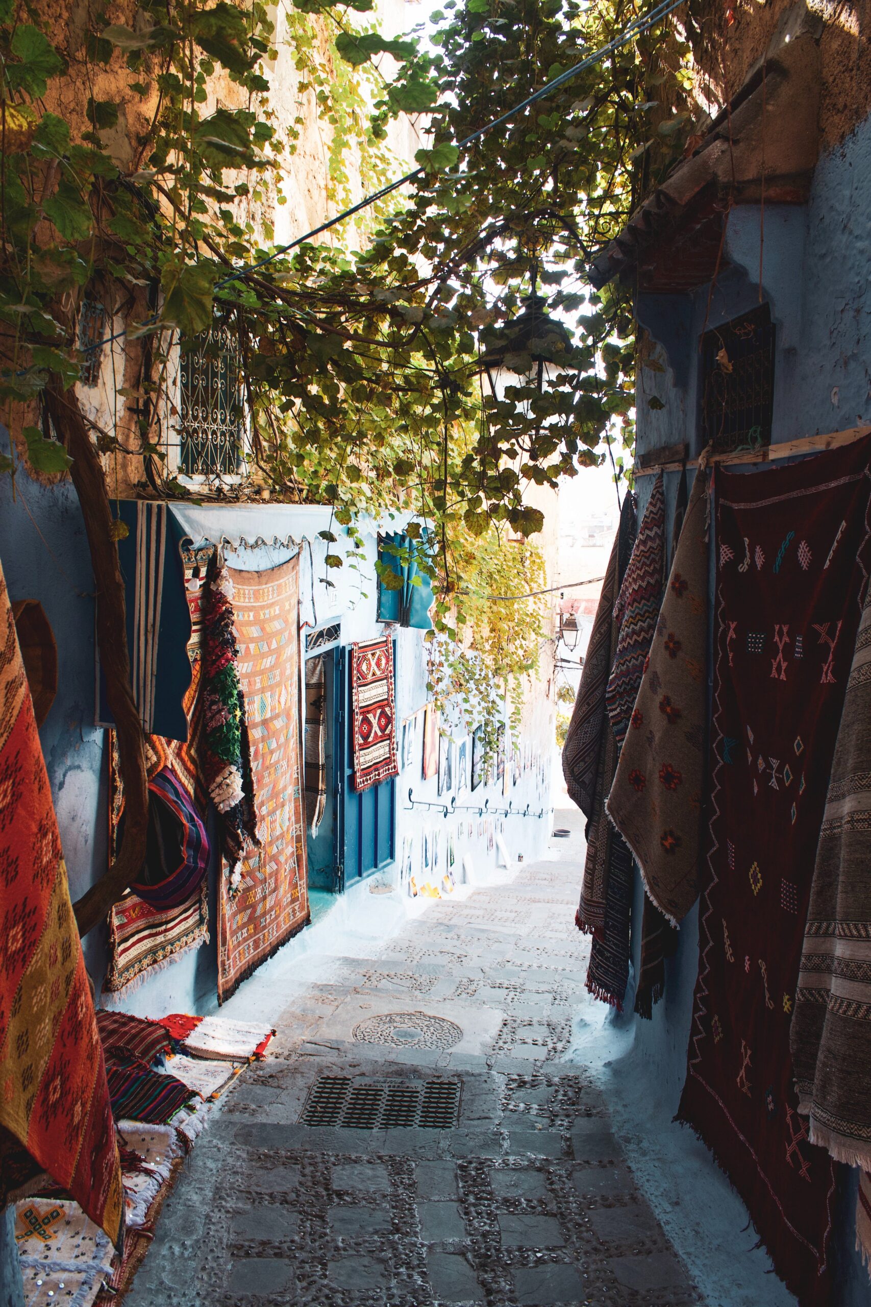 The blue city of Chefchaouen and its shining alleys